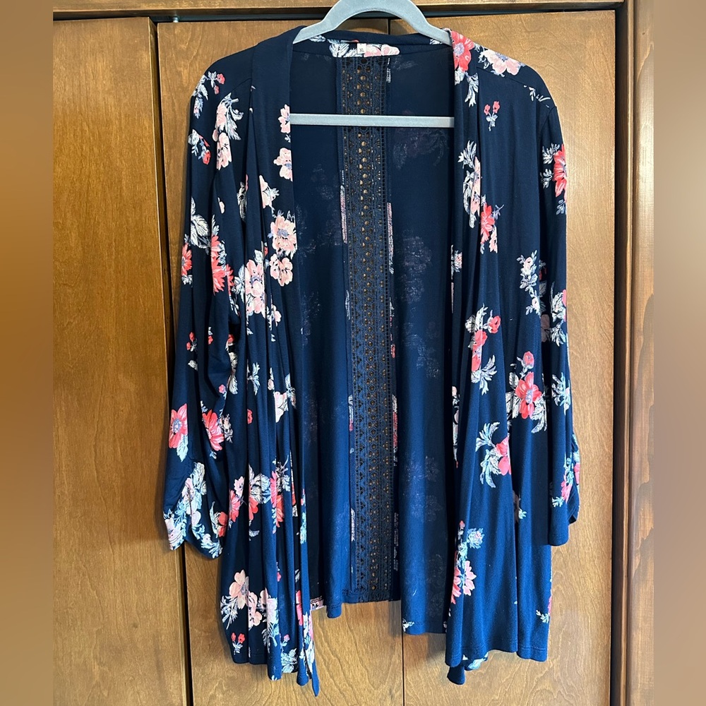 Maurice’s - XL - light cardigan